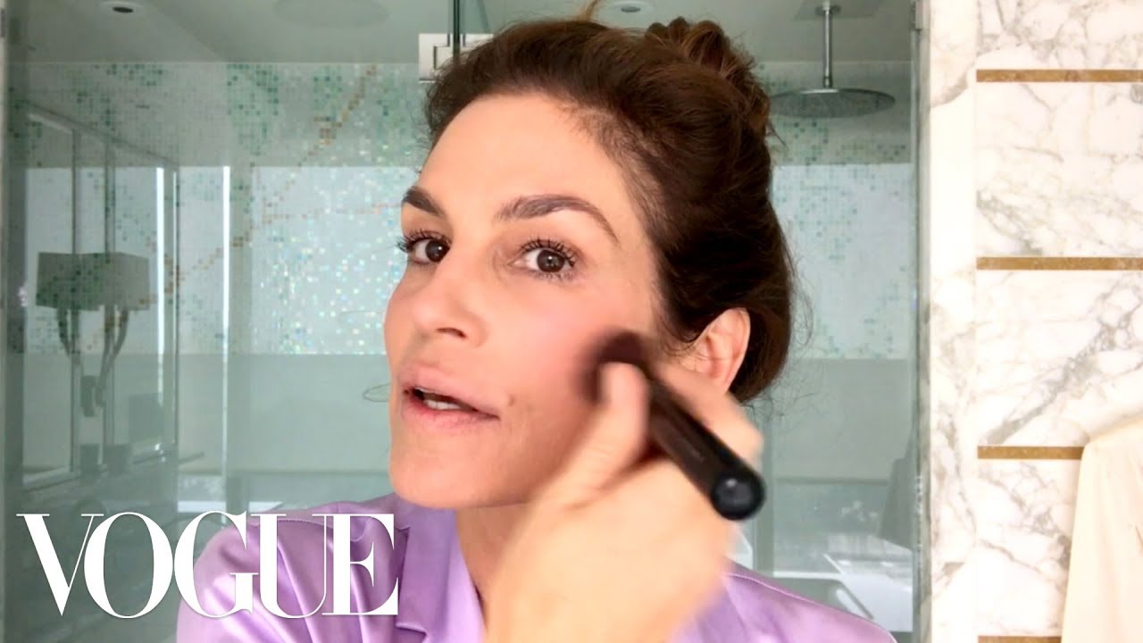 Cindy Crawford’s Everyday Morning Beauty Routine | Beauty Secrets | Vogue