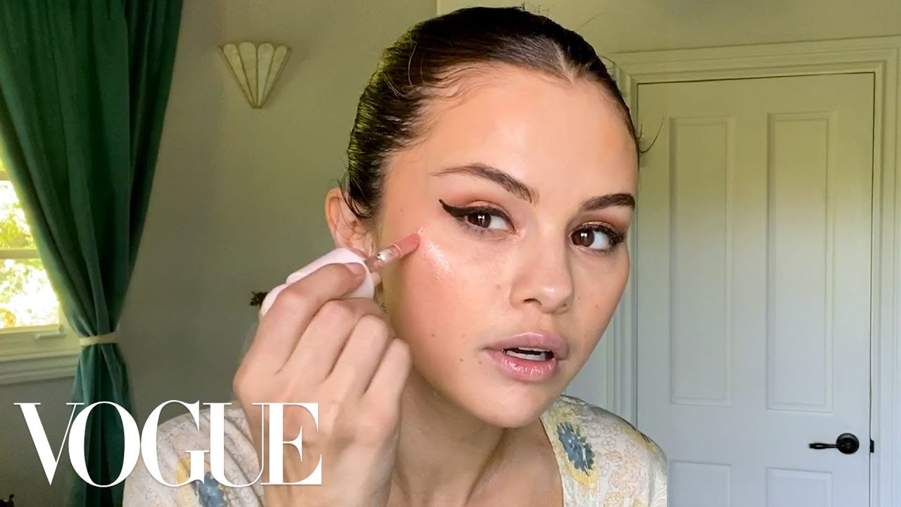 Selena Gomez’s Guide to the Perfect Cat Eye | Beauty Secrets | Vogue