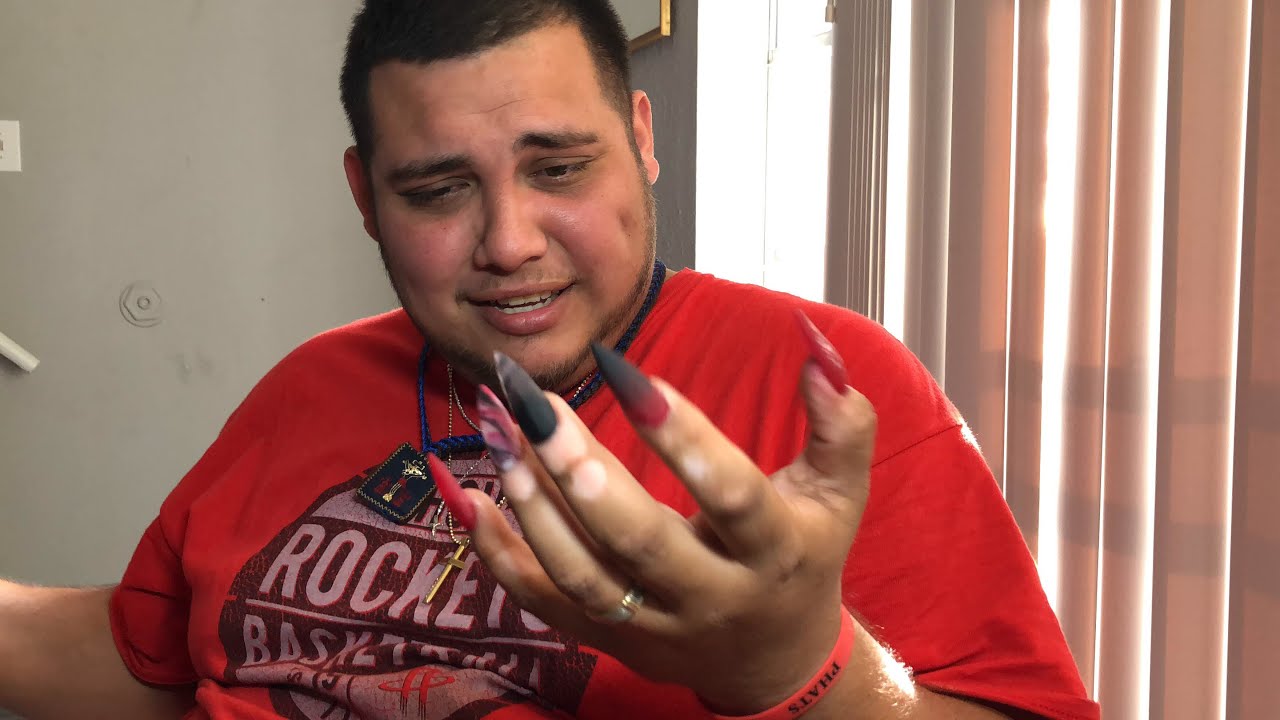 MAN TRIES ACRYLIC NAILS!