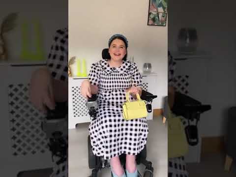 paraplegic woman fashion style