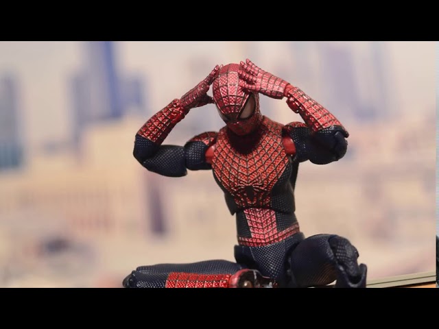 Spiderman – ‘What kind of nails is this guy hammering?’ (Stop Motion)